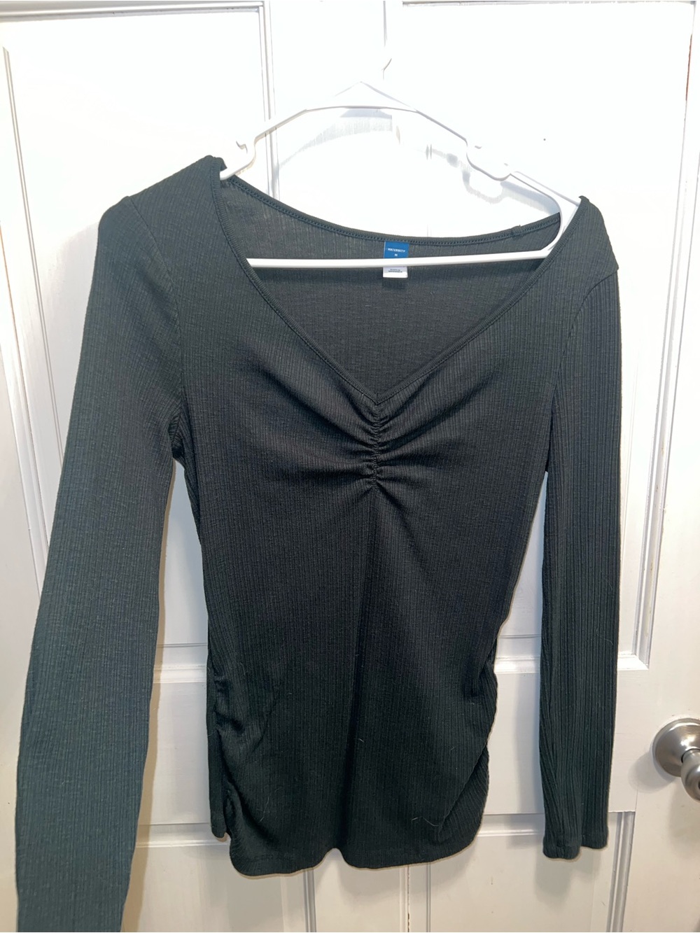 Maternity Ribbed V-Neck Long Sleeve Top in Dark Green